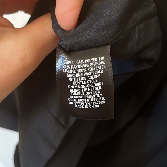 Mossimo Black Long Vest - Picture 4 of 4